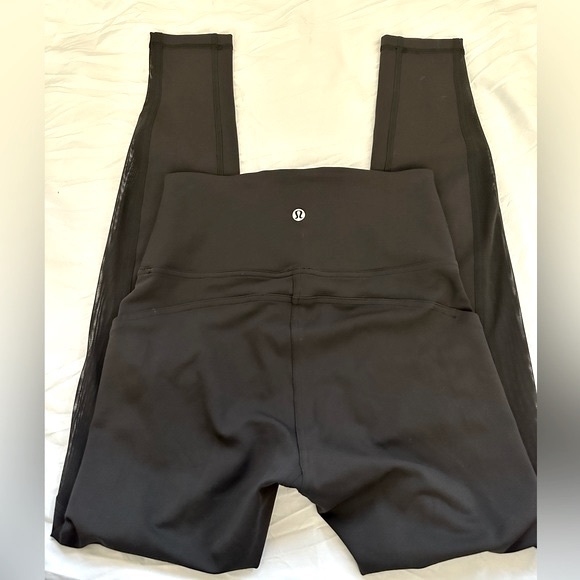 LULULEMON/ Black Mesh Leggings/6 - Picture 3 of 8